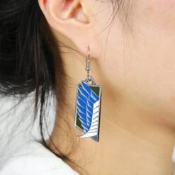 Boucles D'oreilles Bataillon D'exploration - District SNK -Titan Cosplay Soldes Magasin H8698c30493d14fd5a381547cb6b7ea930.jpg 960x960