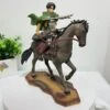 Figurine Livaï à Cheval - District SNK